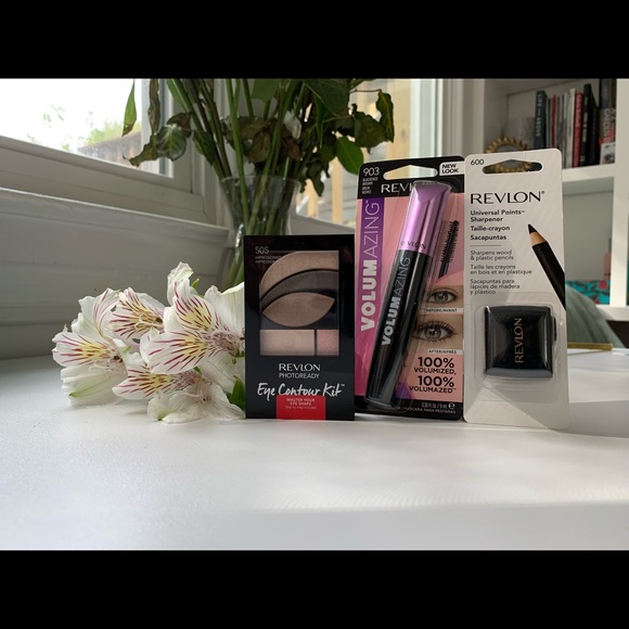 Revlon Makeup Bundle - Picture 3 of 7